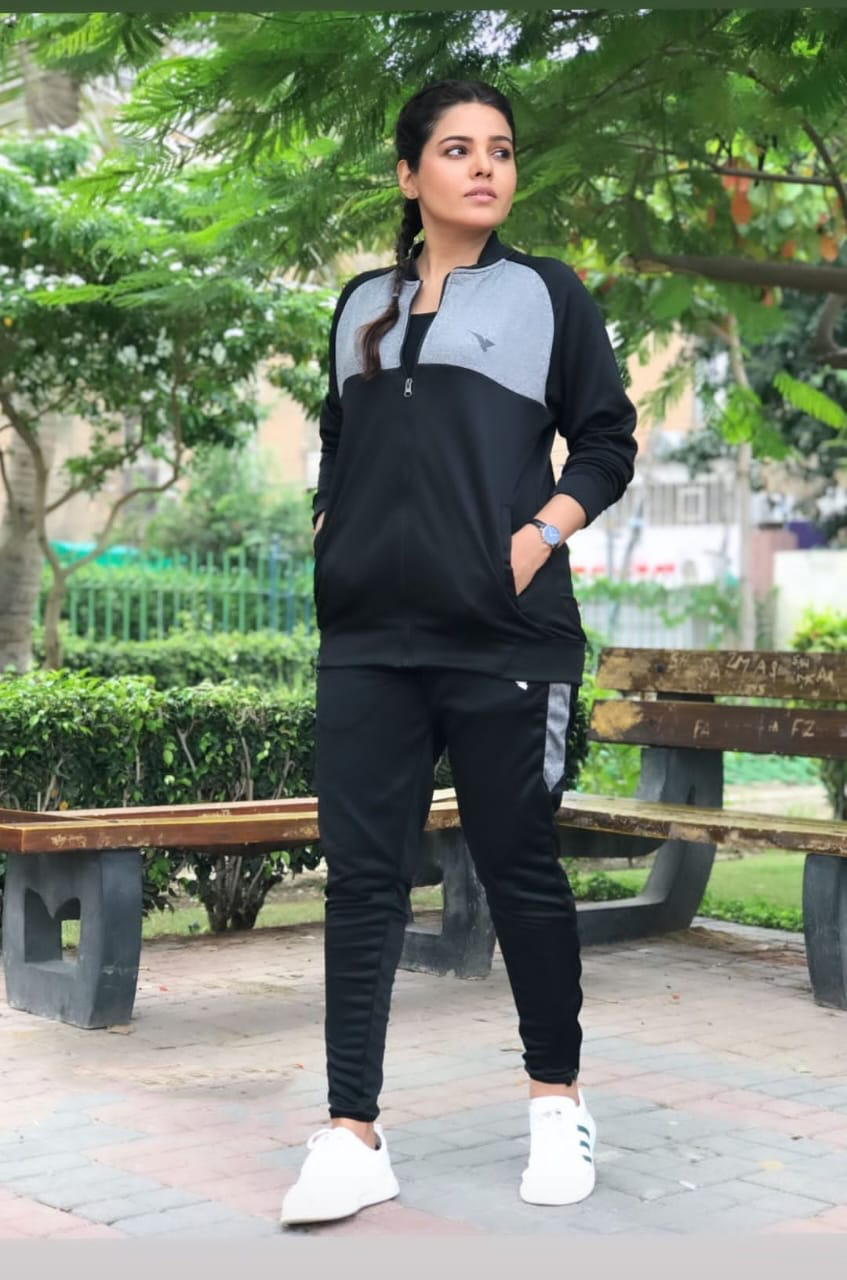 All black sales jogger suit