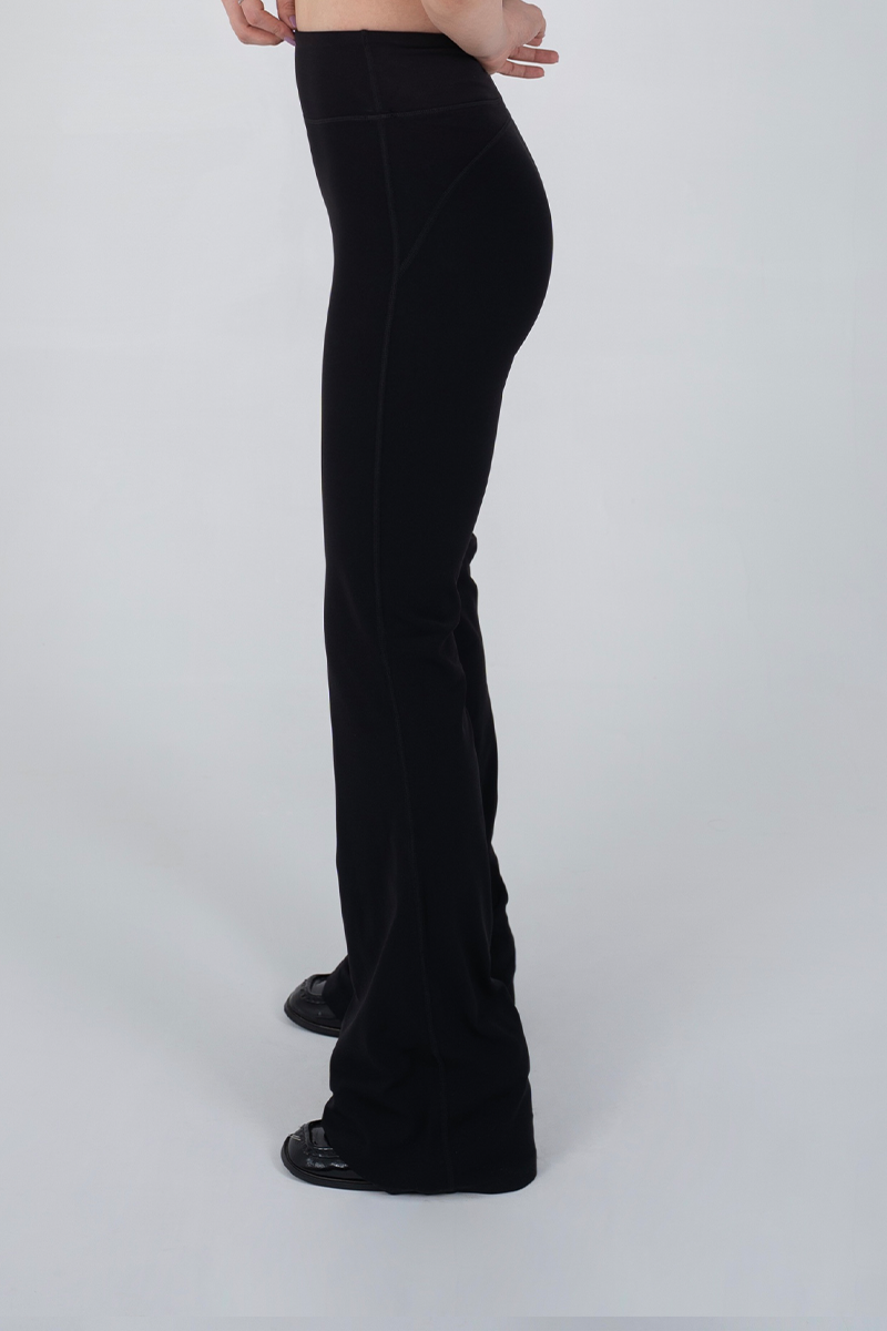 Aguila FitFlare Pant Black