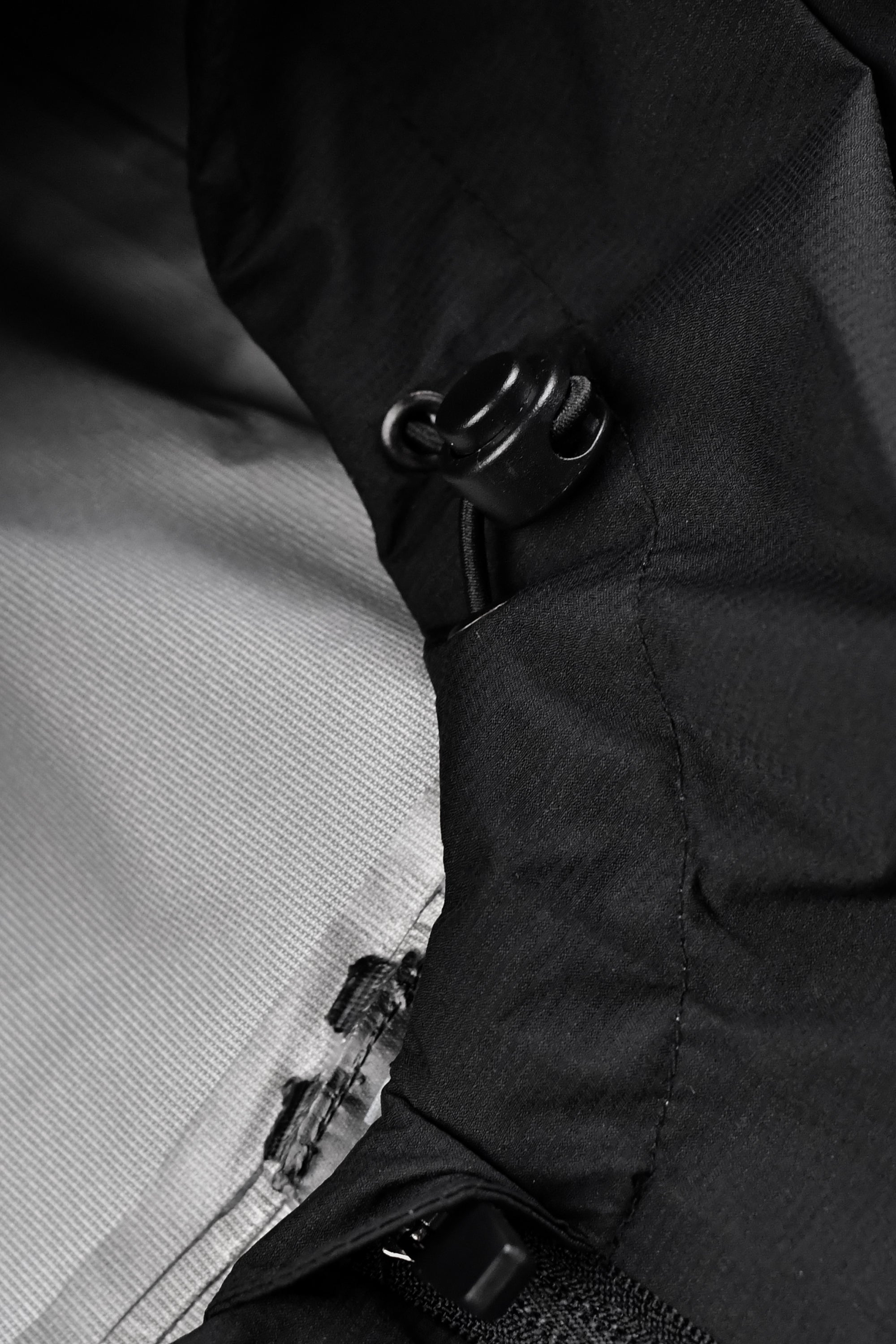 WINDBREAKER JACKET BLACK