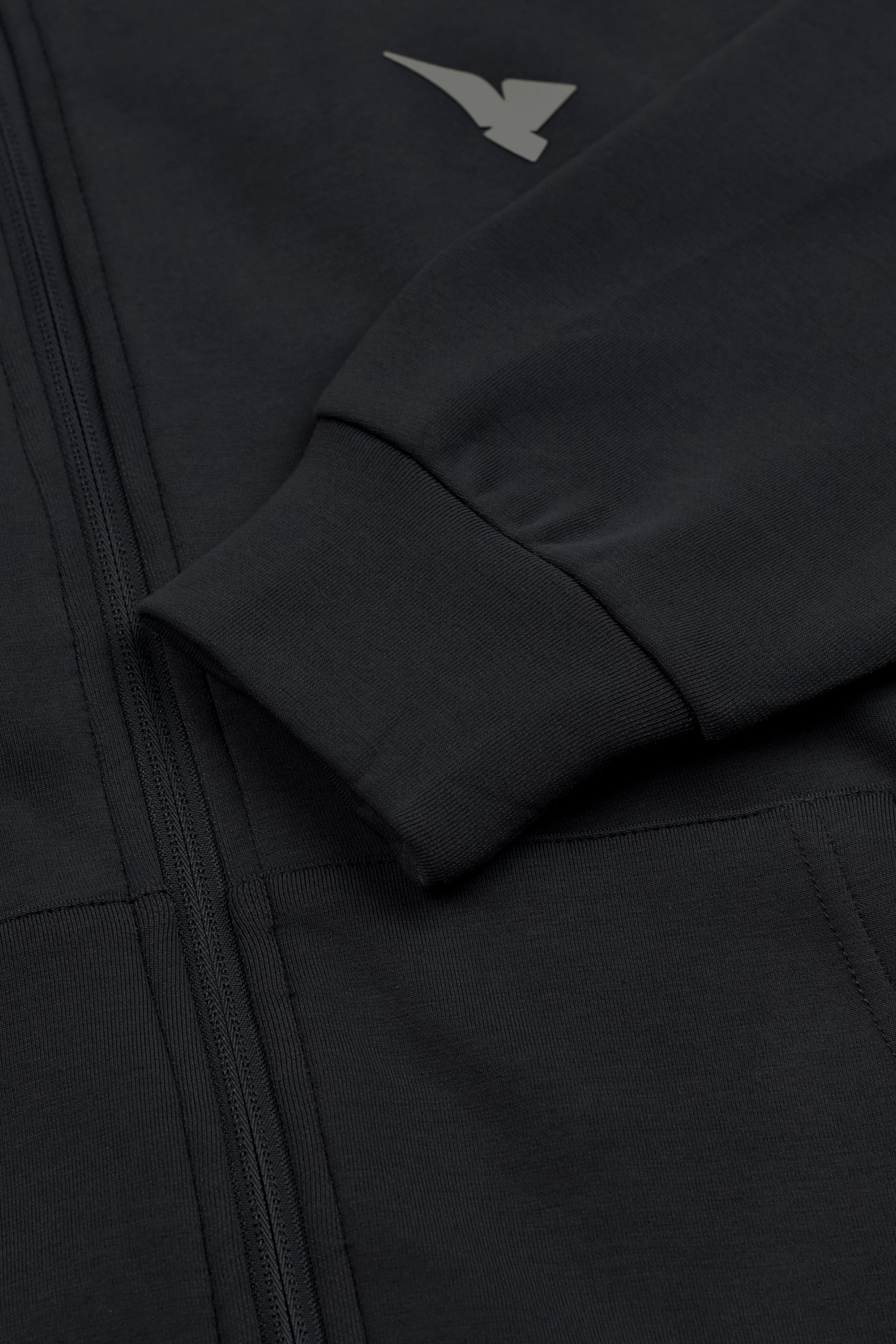 AGUILA TRAVEL AIR BAG HOODIE BLACK