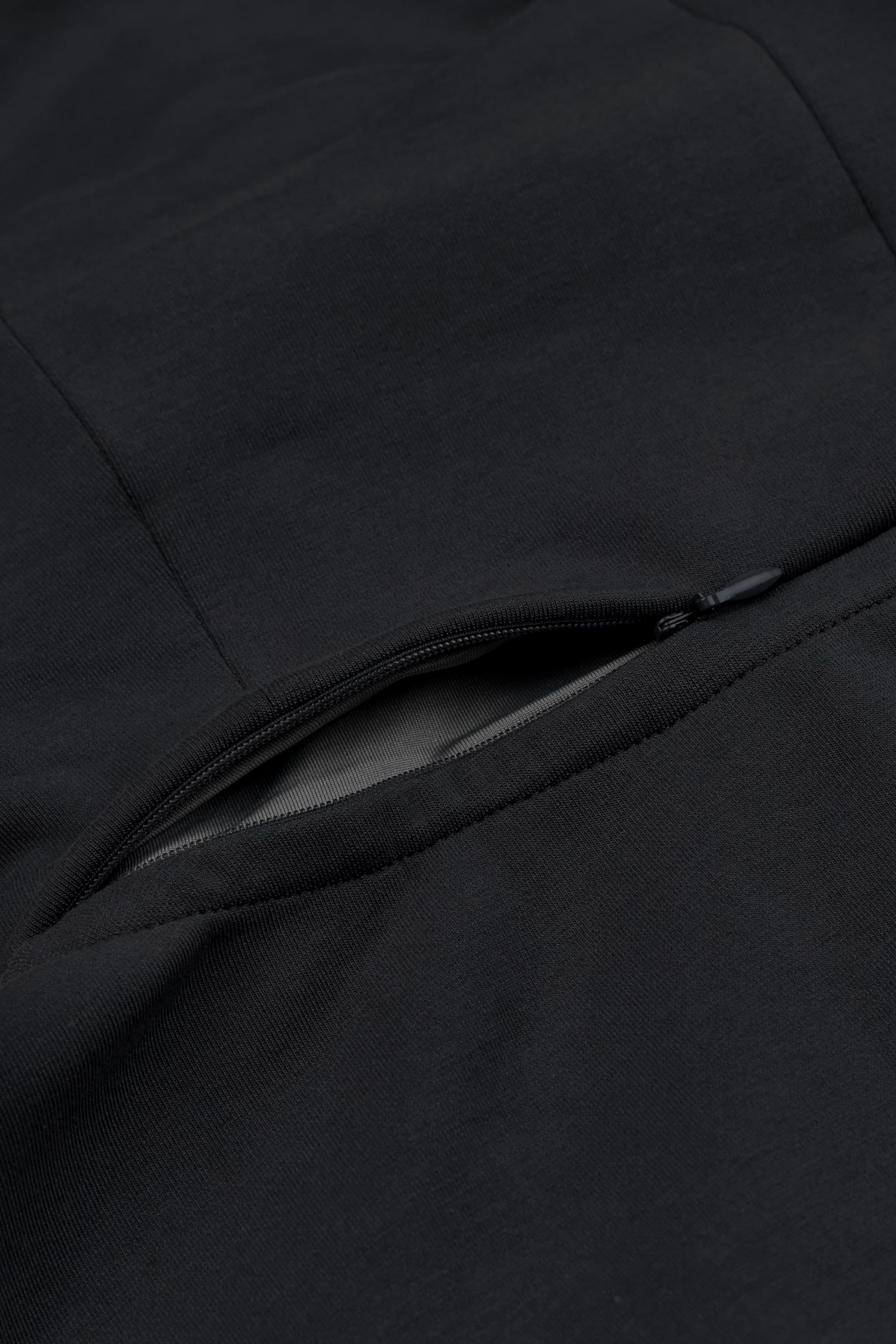 AGUILA TRAVEL AIR BAG HOODIE BLACK