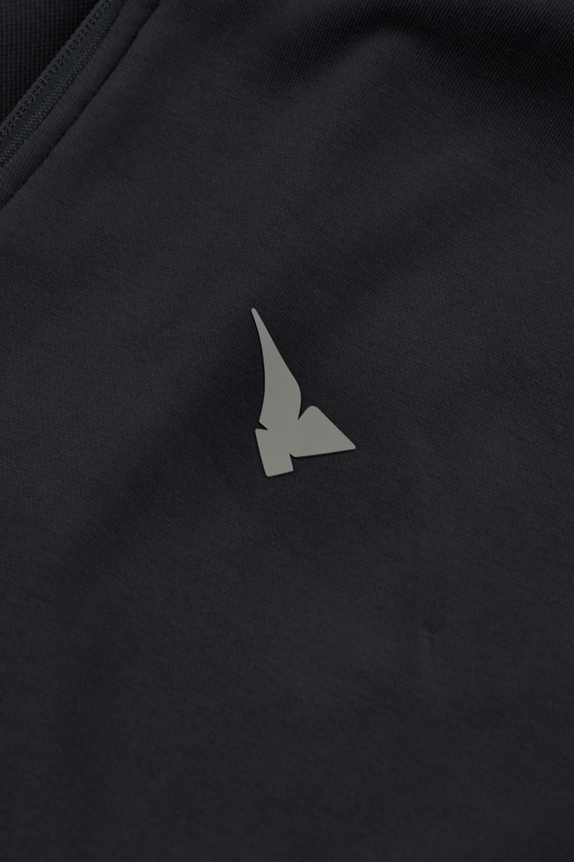 AGUILA TRAVEL AIR BAG HOODIE BLACK