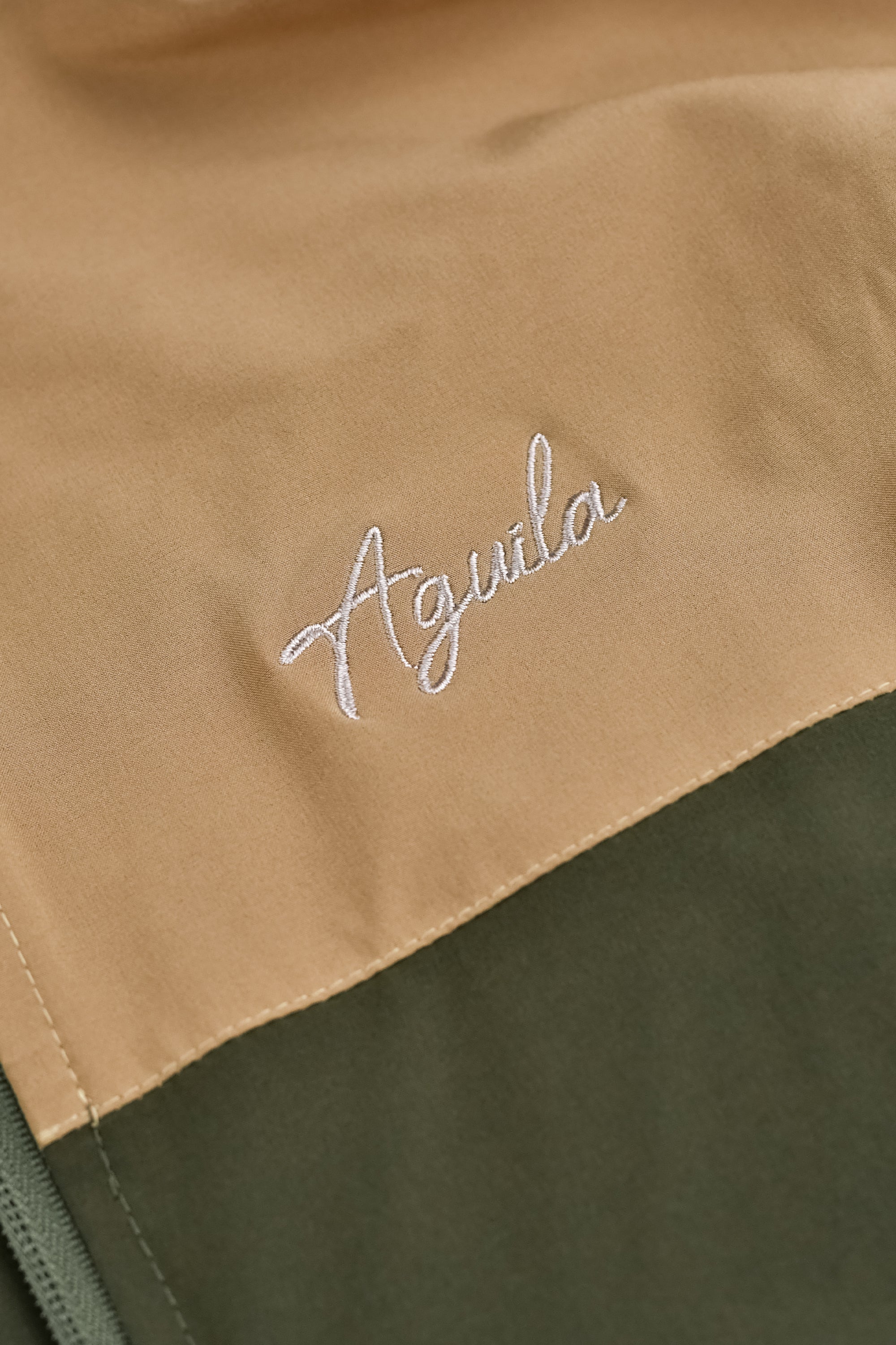 AGUILA SHIELD TRACKSUIT-JACKET OLIVE