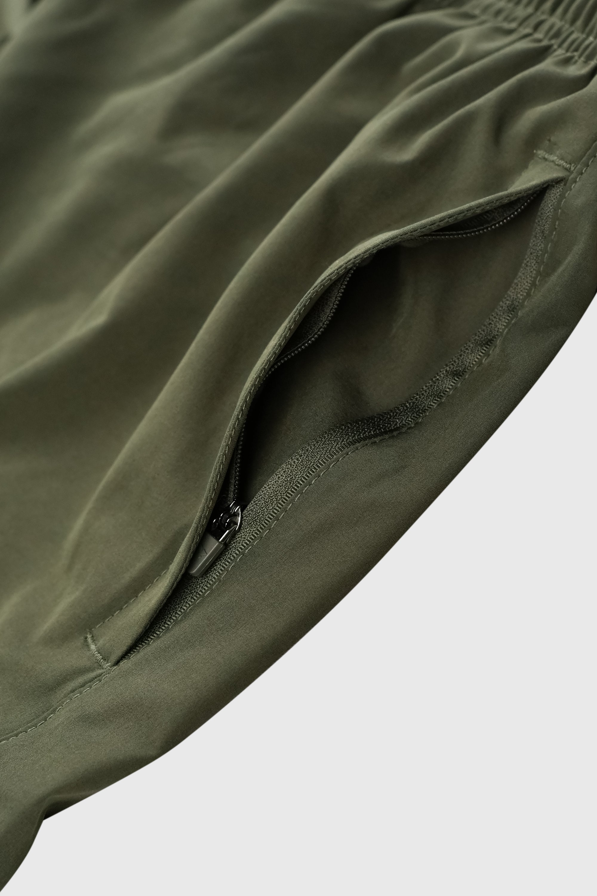 AGUILA SHIELD TRACKSUIT-PANT OLIVE