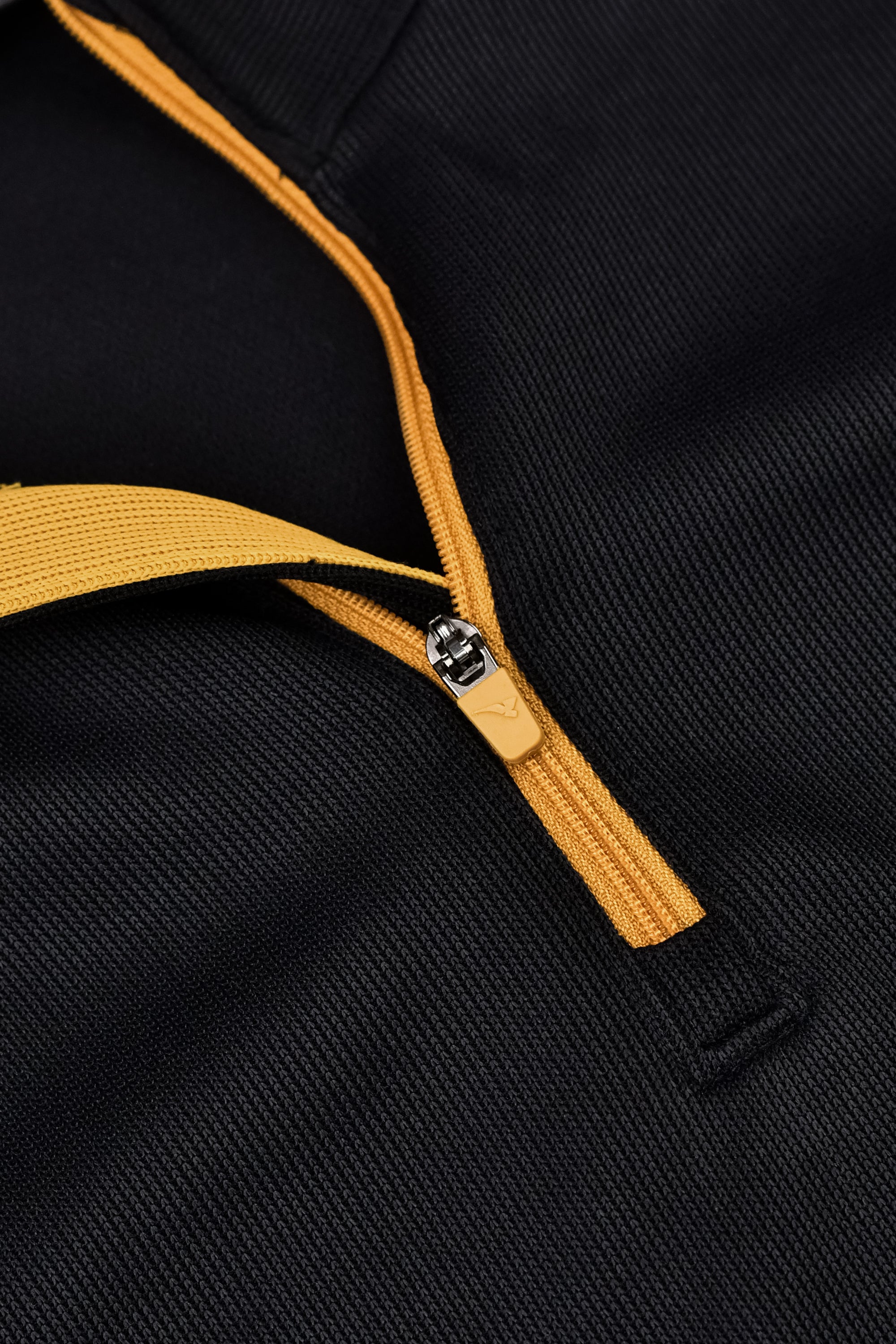 AGUILA SPACELINE VEST BLACK