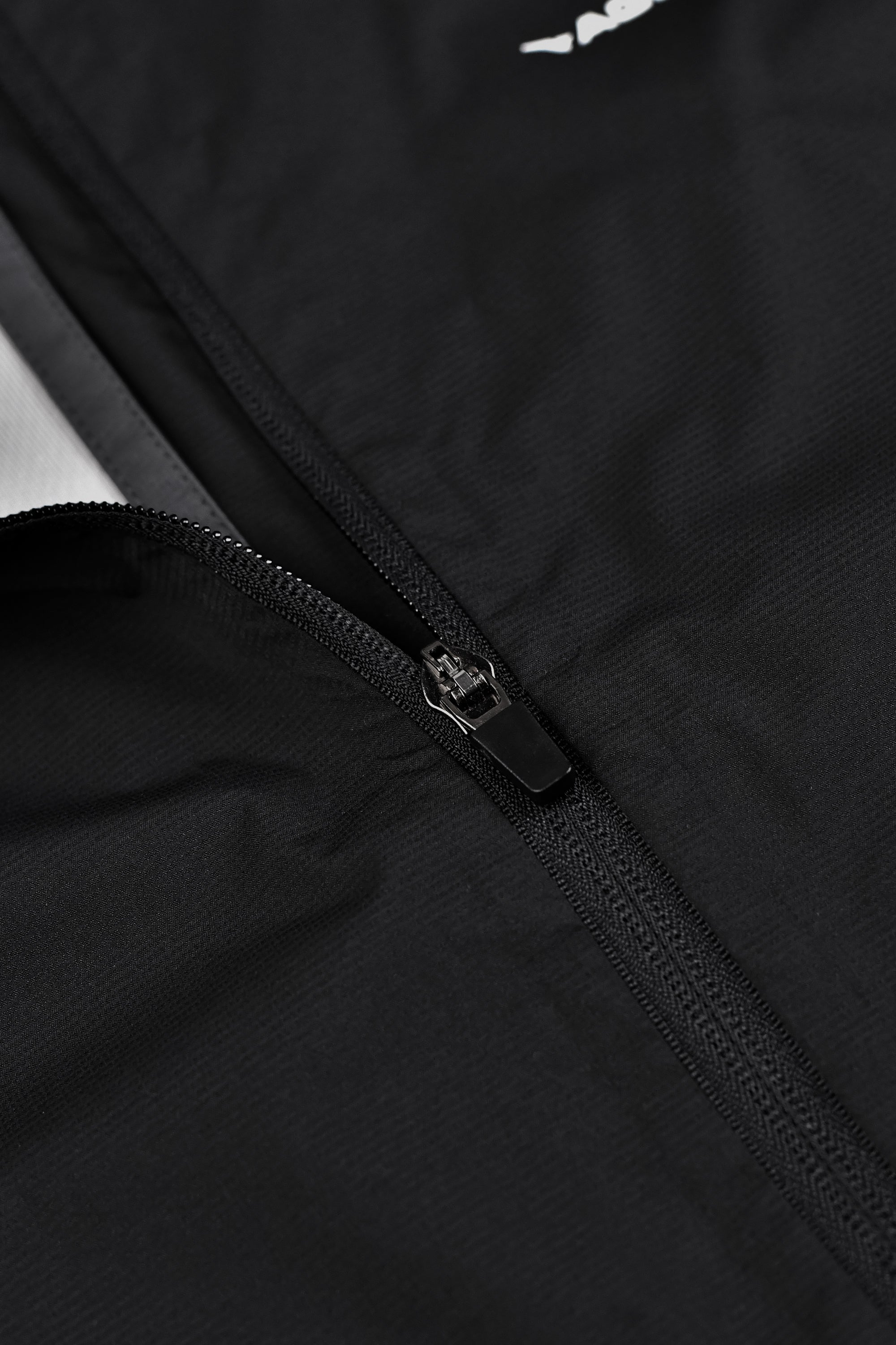 WINDBREAKER JACKET BLACK