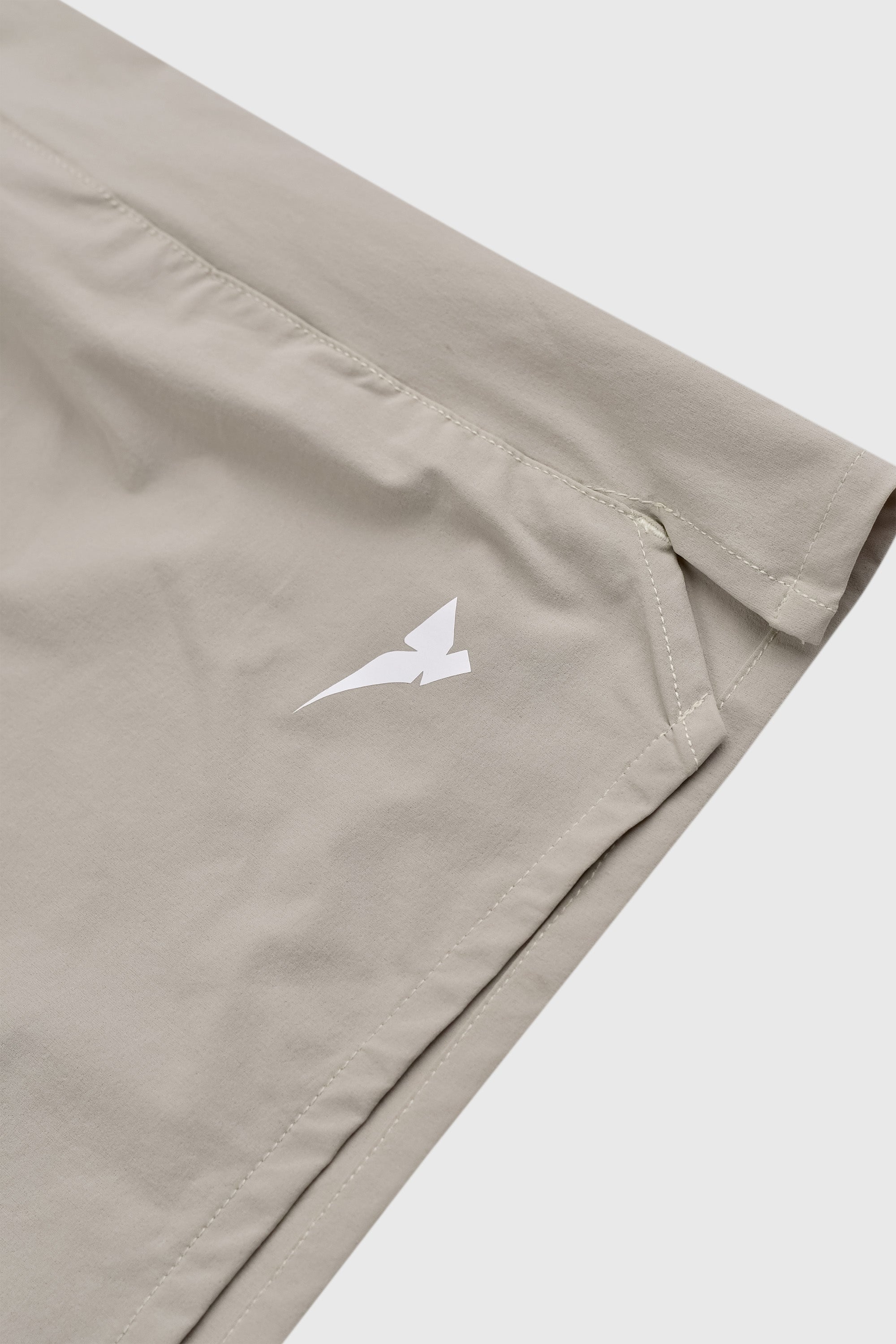 CASUAL SHORT MOCHA BEIGE
