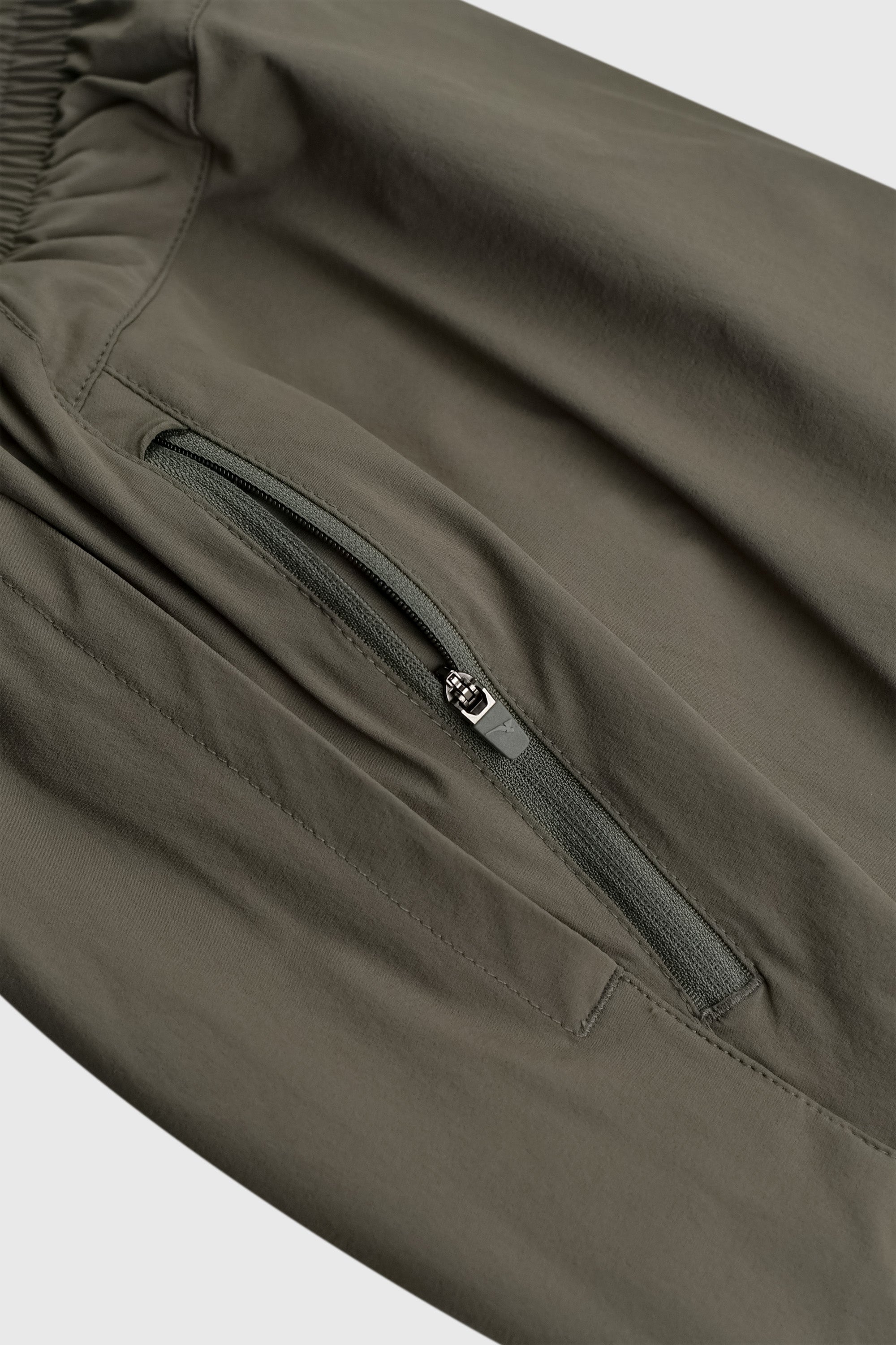 CASUAL SHORT MUD KHAKHI